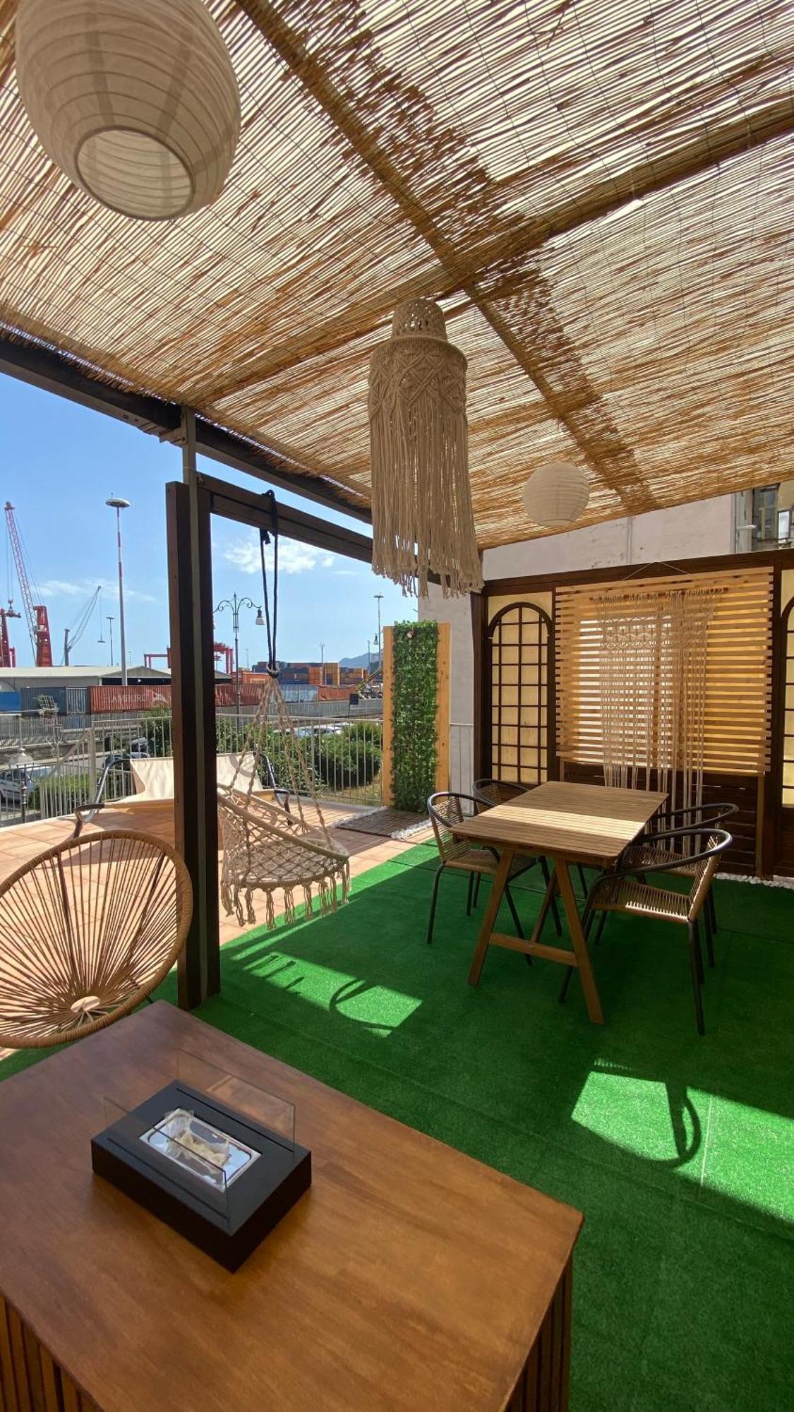 Giu Al Porto Lägenhet Salerno Exteriör bild